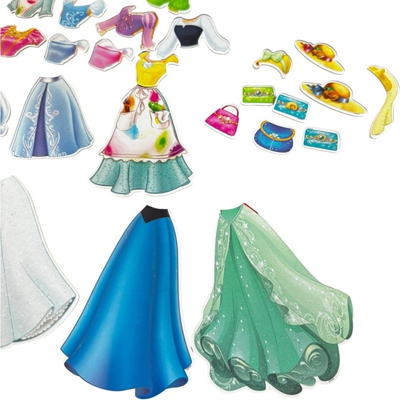Disney Princess Magnetic Dress-Up Set - 68 pieces - Picture 9 of 12